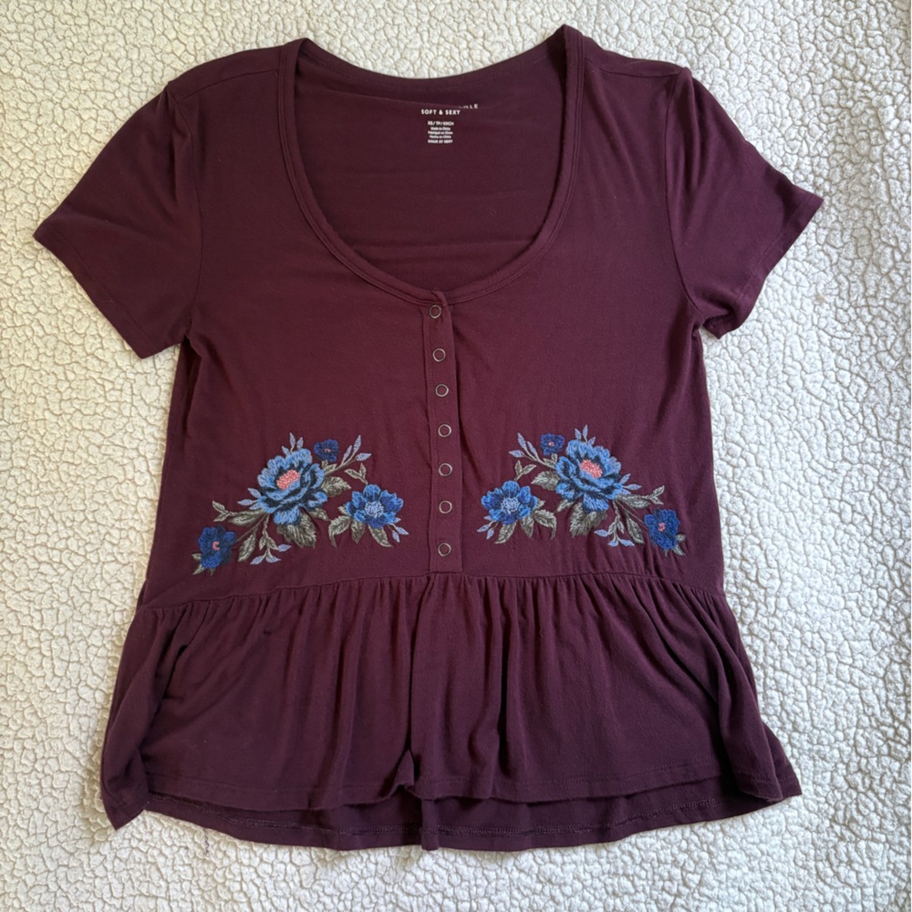 American Eagle Burgundy Peplum Shirt with Floral Embroidery sz xs